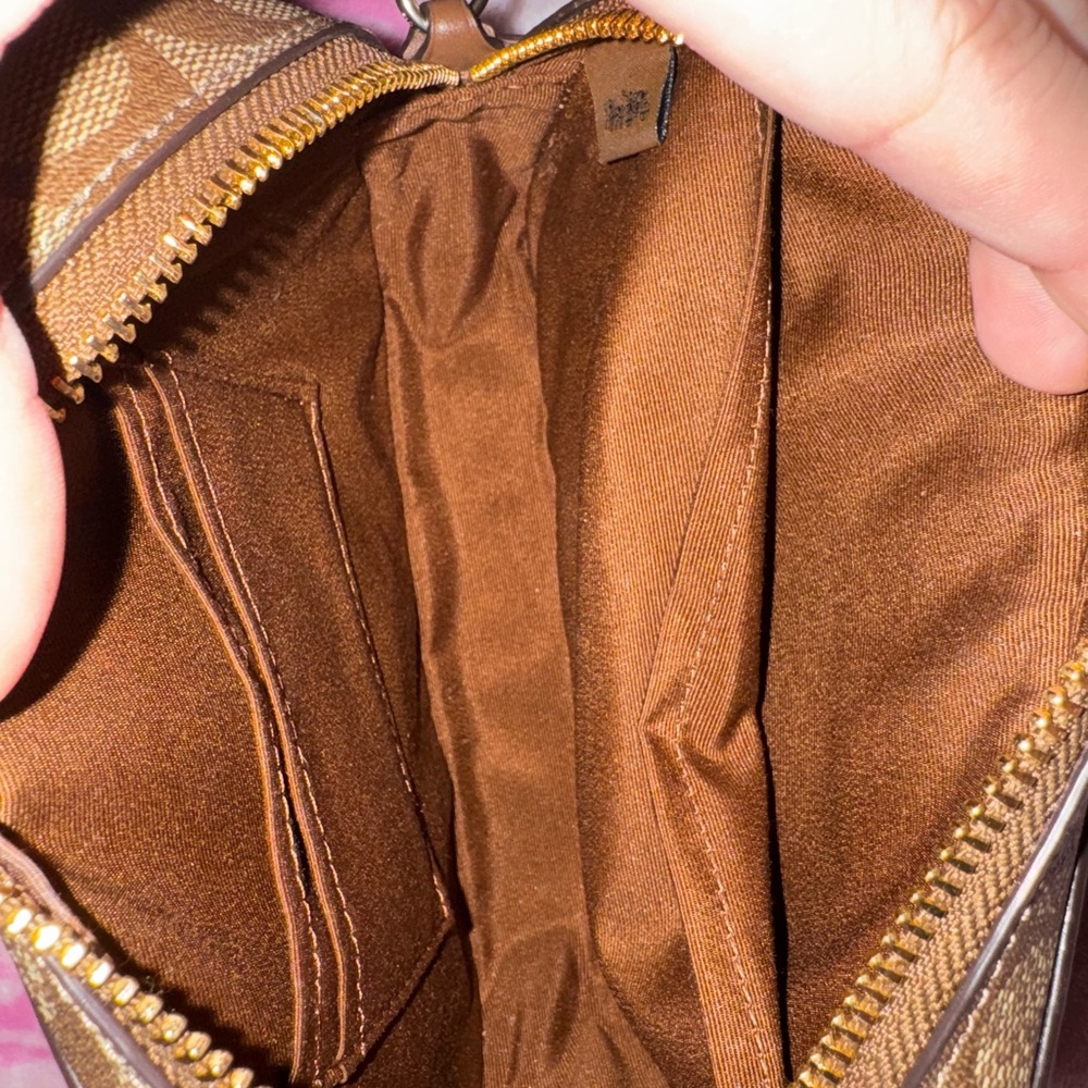 Coach Camera Bag - Picture 6 of 6
